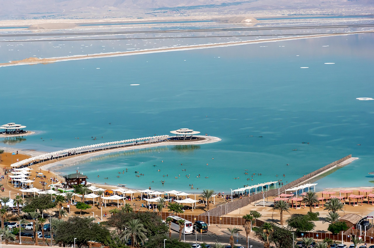 dead sea, i̇srail, plaj, tuz gölü, tatil yeri, ölü deniz plajı, mavi su, insanlar, yüzme, tatil, tuzlu su, yüzen insanlar, tuz kristalleri, güneşli bir gün, mavi tatil, sıcak hava, mavi duvar kağıdı, doğa, turkuaz su, tuz adaları, mükemmel gün, deniz seviyesinin altında, çöl, uçurumlar