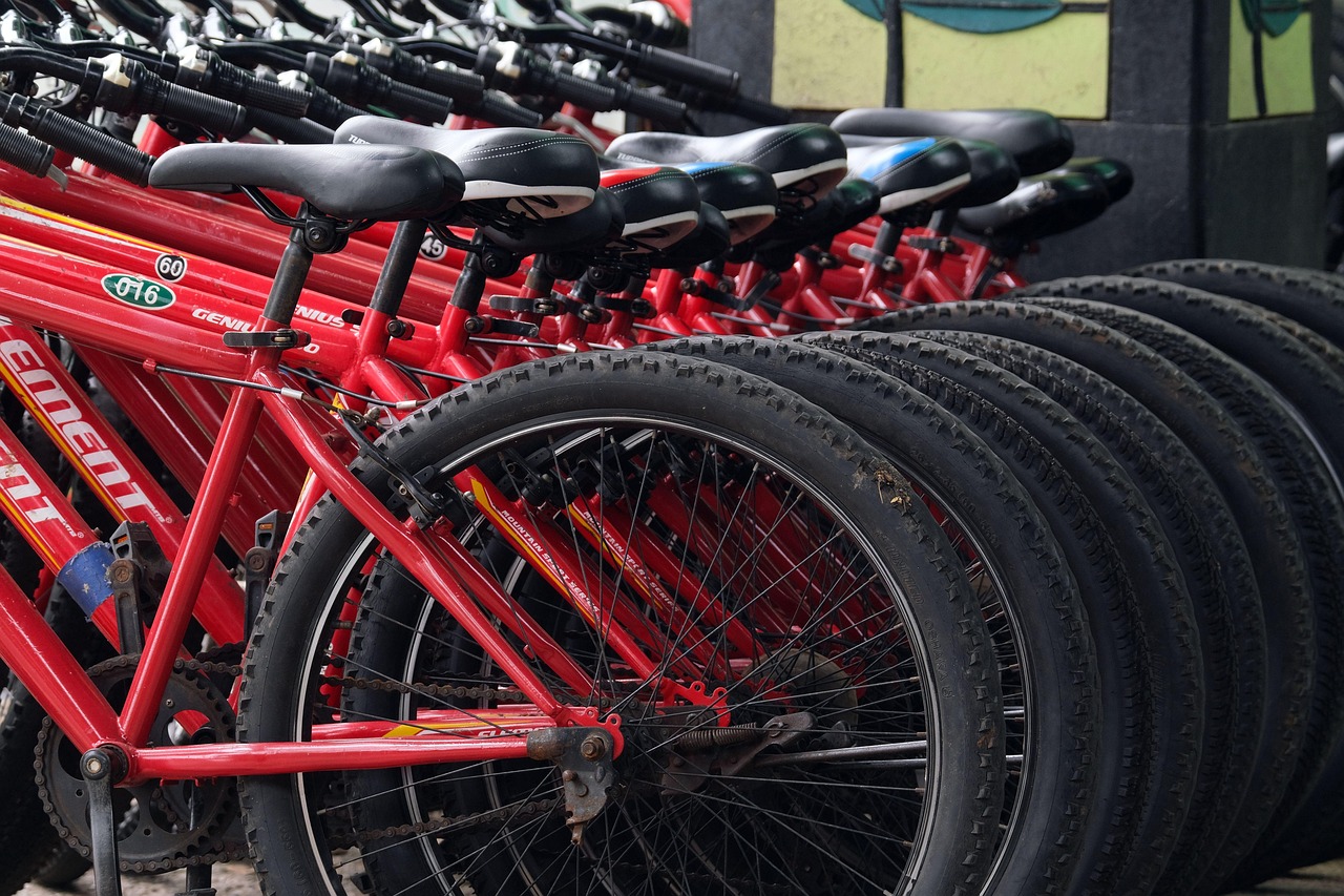 bicykle, parkovisko, vozidlo