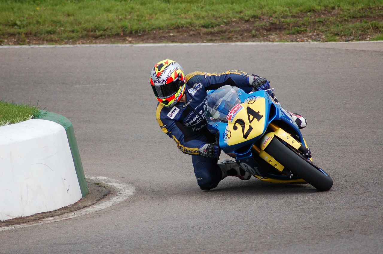 motorcycle, motorbike, racing, cornering, kneescrape, fast, race, mallory