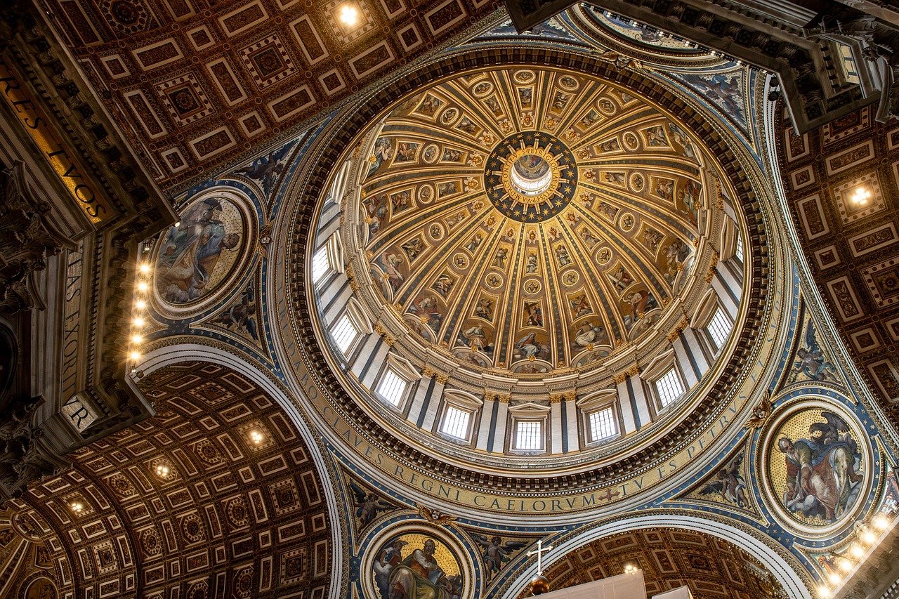 foto, arkitektur, historia, religion, politik, vatikanen, katolicism, minsta landet, resa, rom, italien, pilgrimsplats, stad, kyrka, klocktorn, peterskyrkan, största kyrkan i världen, renässansarkitektur, kyrkkupol