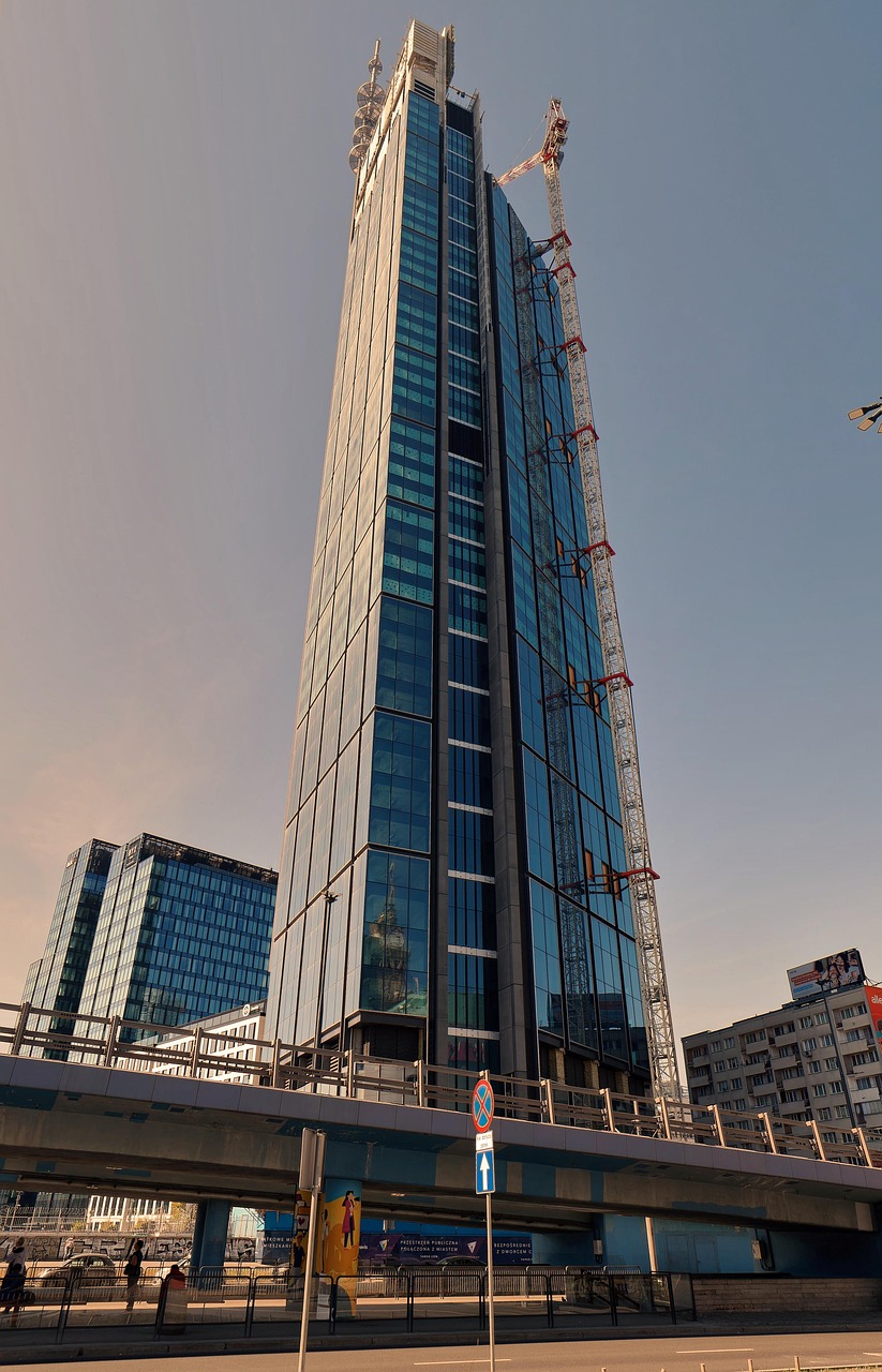 gebäude, fassade, natur, büros, modern, turm, groß, wolkenkratzer, kran, struktur, autobahn, architektur, himmel, stadtbild