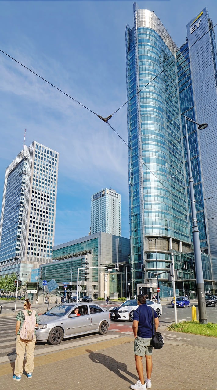 stadsbild, byggnader, lång, arkitektur, modern, torn, gata, bilar, människor, metropol, warszawa