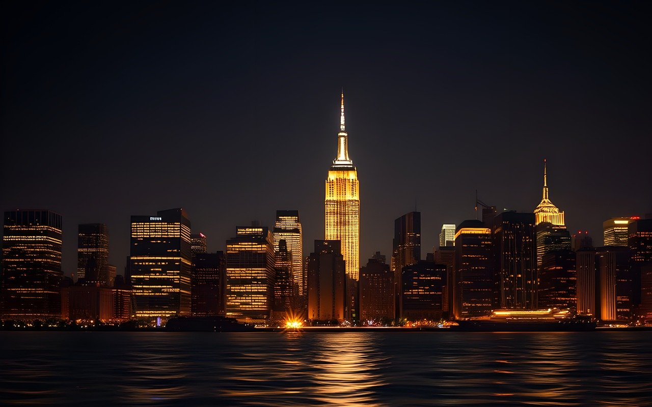 new york, città, stati uniti d'america, america, architettura, orizzonte, costruzione, paesaggio urbano, urbano, grattacieli, turismo, viaggio, notte, serata, scena, luci, riflessione, scenico, copia spazio