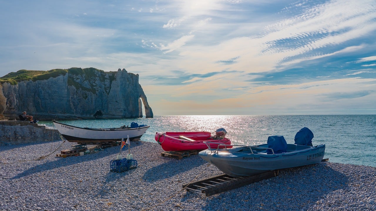 etretat, sunset, dusk, sea, evening atmosphere, boats, ships, coast, ocean, beach, summer, outdoors, rock, landscape, nature