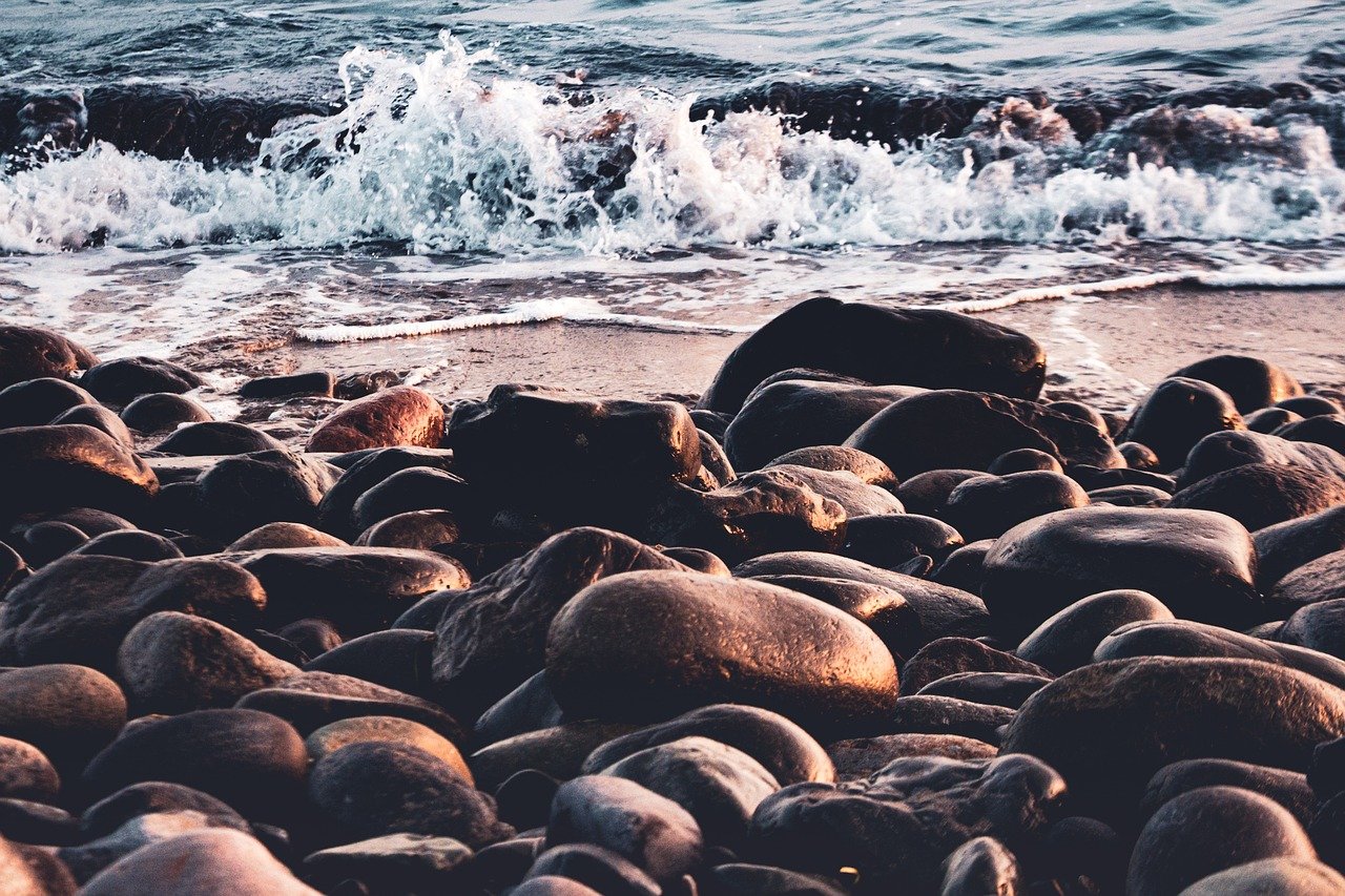 roca, fondo de pantalla gratis, piedras, fondos geniales, paisaje, naturaleza, grande, oceano, el agua, playa, fondo de pantalla hd, fondo libre, fondo de pantalla mac, arena, fondos de escritorio, fondo de pantalla 4k 1920x1080, la costa, hermoso fondo de pantalla, fondo de pantalla 4k, fondo de pantalla de alta definición, el verano, días festivos, fondo de pantalla de alta definición completa, papel pintado del ordenador portátil, papel tapiz de windows, ondas, antecedentes