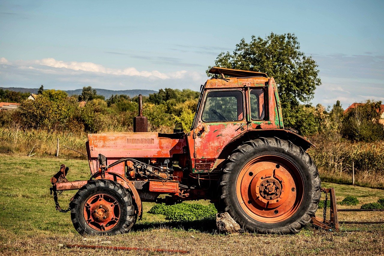 tractor, agriculture, wallpaper 4k, harvest, tanya, hd wallpaper, old, free wallpaper, full hd wallpaper, wallpaper hd, cool backgrounds, free background, 4k wallpaper, windows wallpaper, mac wallpaper, antique, beautiful wallpaper, laptop wallpaper, agricultural, desktop backgrounds, machine, commercial vehicle, background, 4k wallpaper 1920x1080, wallpaper